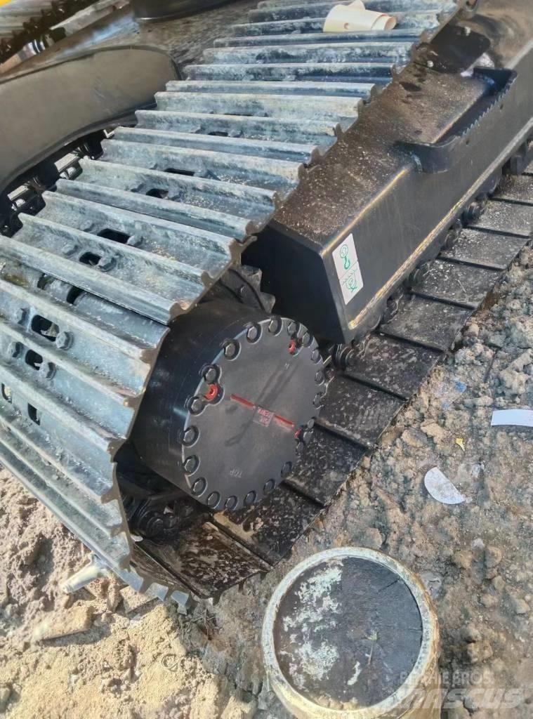 Komatsu PC 220-8 Escavatori cingolati