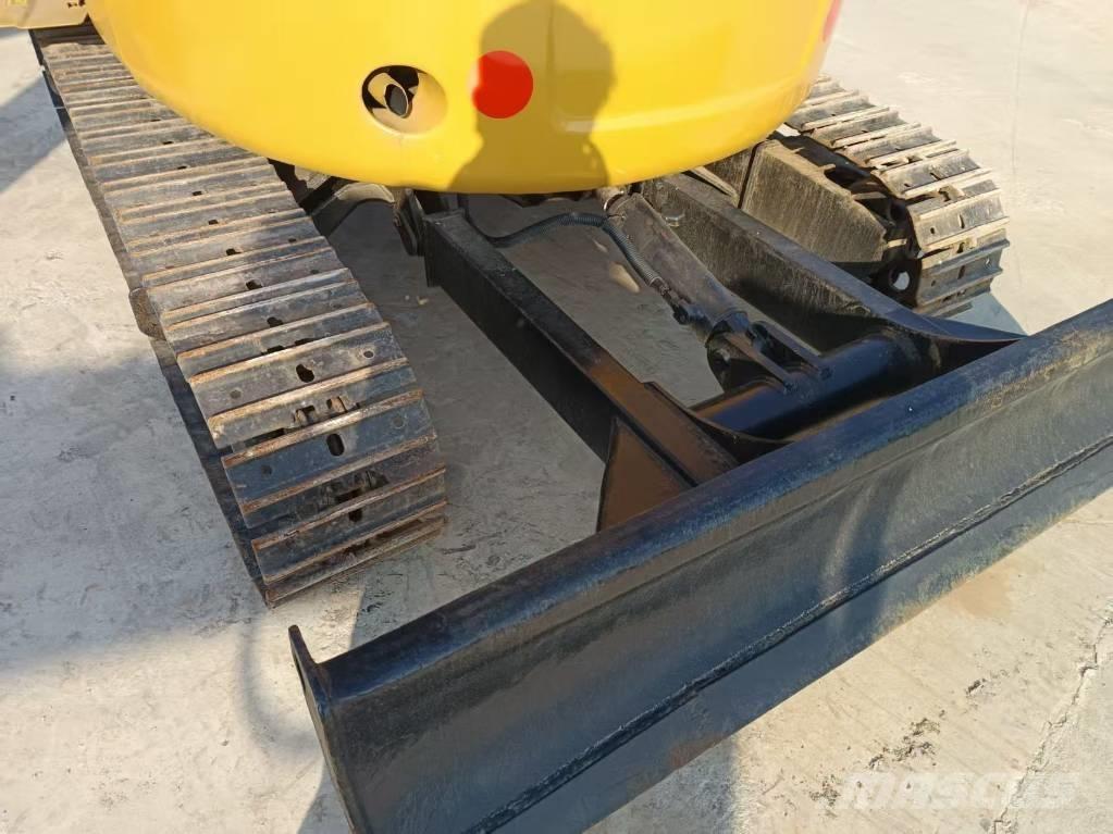 CAT 303.5 E CR Miniescavatori
