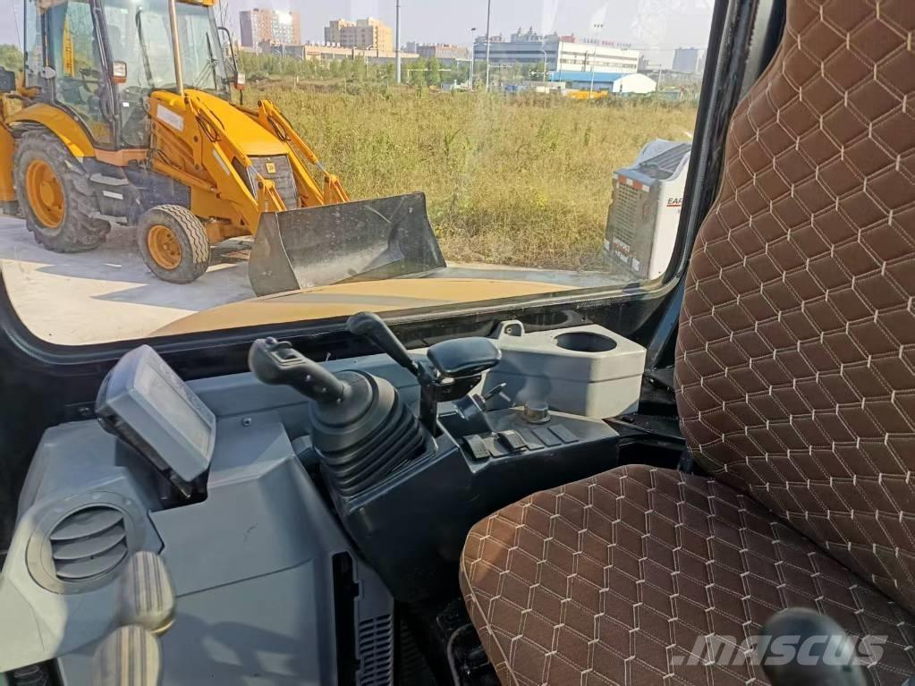 CAT 303.5 E CR Miniescavatori