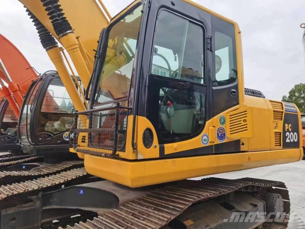 Komatsu PC 200-8 Escavatori cingolati