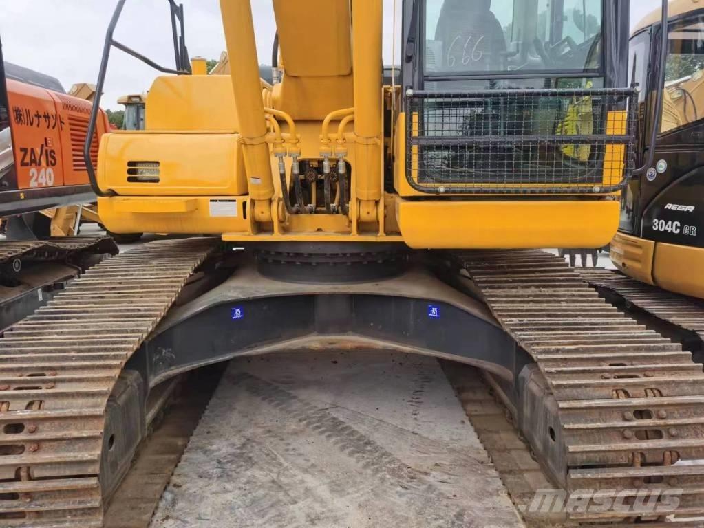 Komatsu PC 200-8 Escavatori cingolati