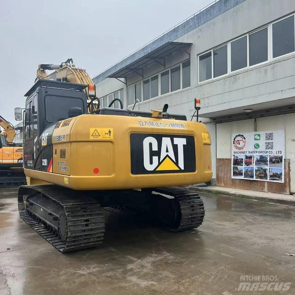 CAT 320D2 Escavatori medi 7t - 12t