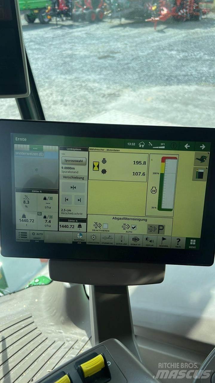 John Deere T670 Mietitrebbiatrici