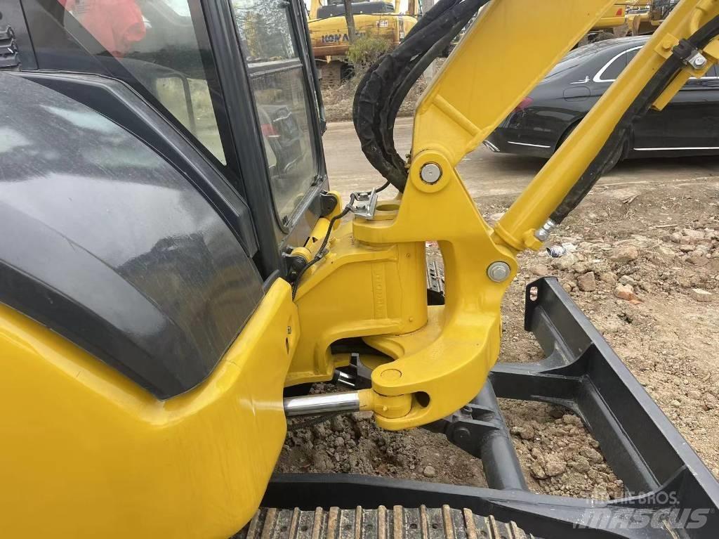 Komatsu PC 40 Miniescavatori