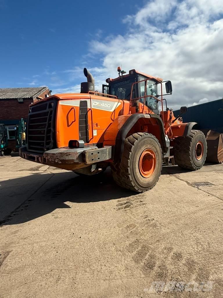 Doosan DL 450-5 Pale gommate