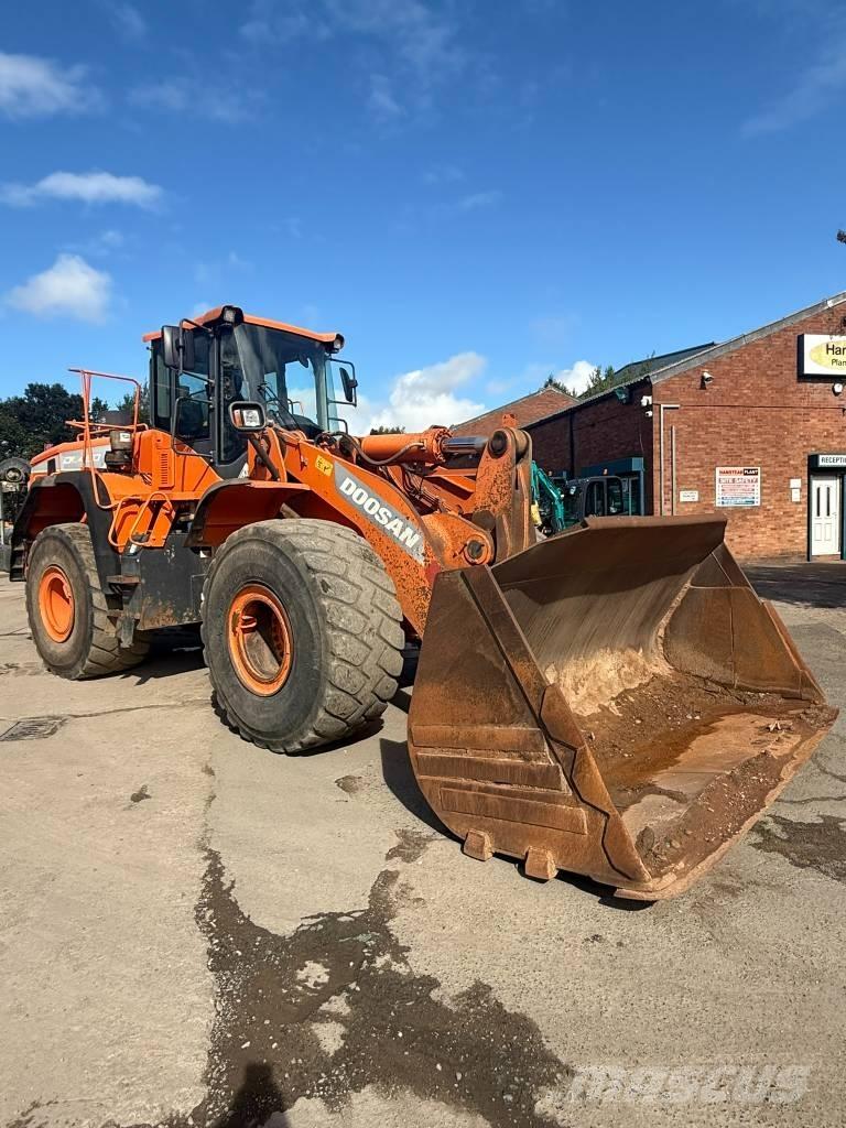 Doosan DL 450-5 Pale gommate