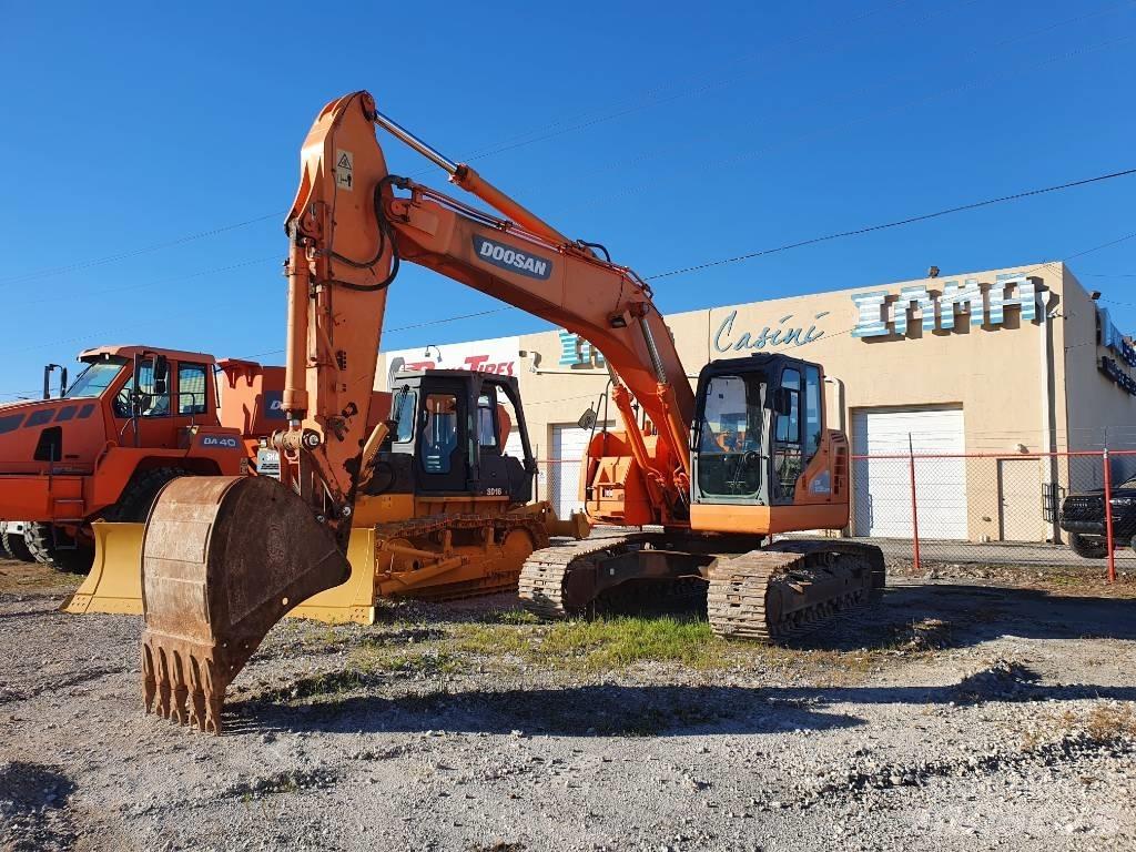 Doosan DX 235 LCR Escavatori cingolati