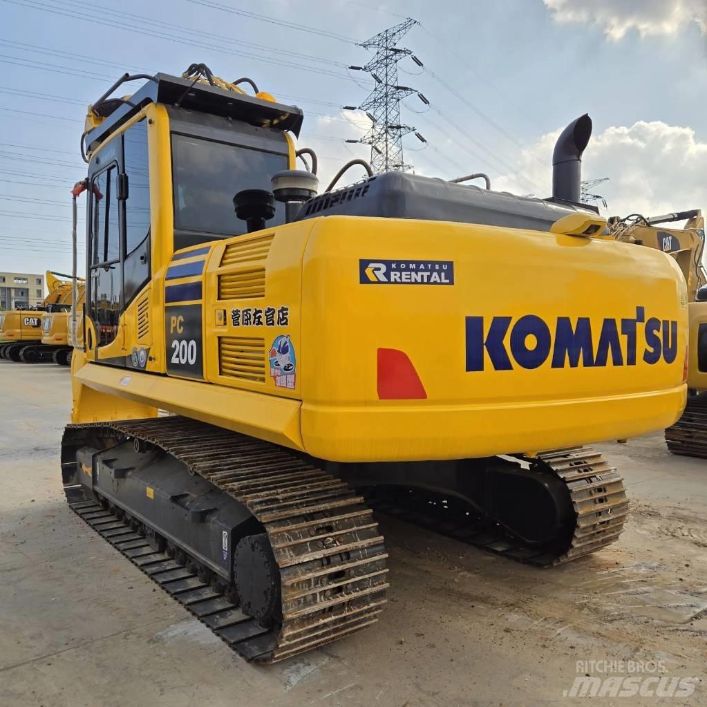 Komatsu PC 200-8 Escavatori cingolati