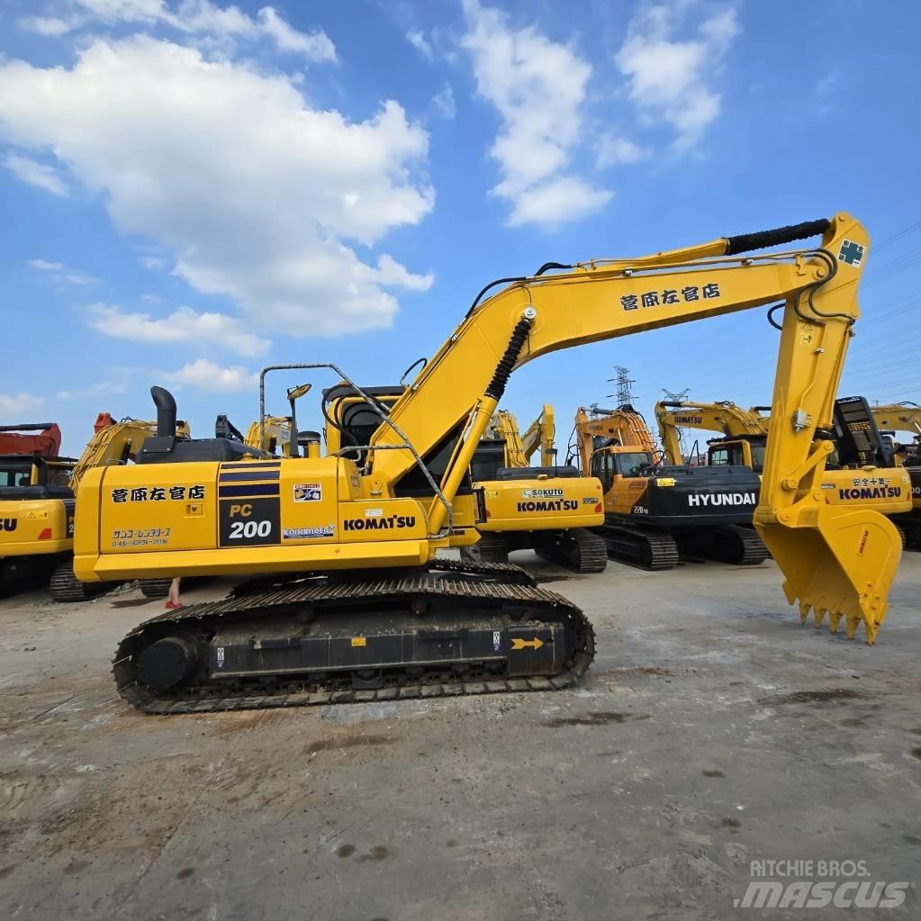 Komatsu PC 200-8 Escavatori cingolati