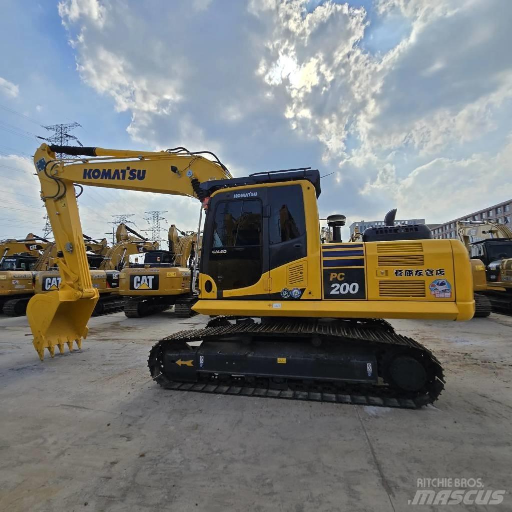 Komatsu PC 200-8 Escavatori cingolati