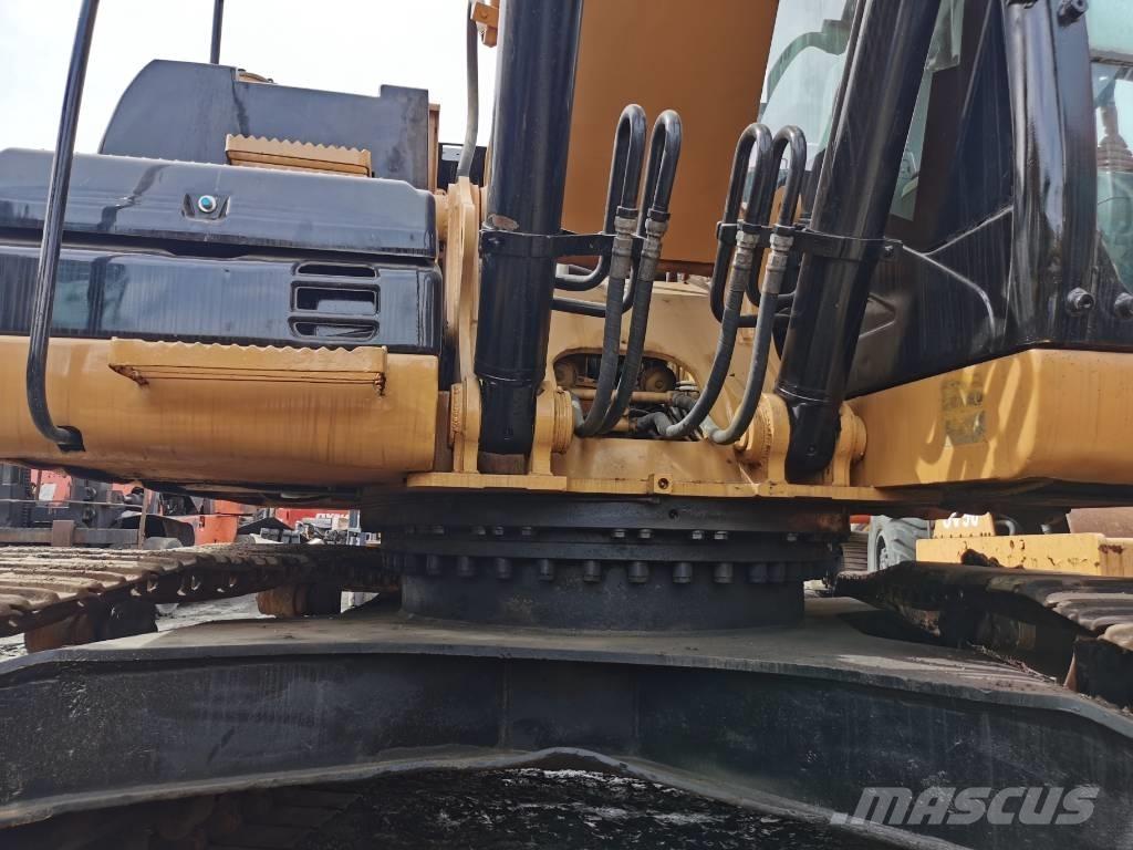 CAT 323D Escavatori cingolati