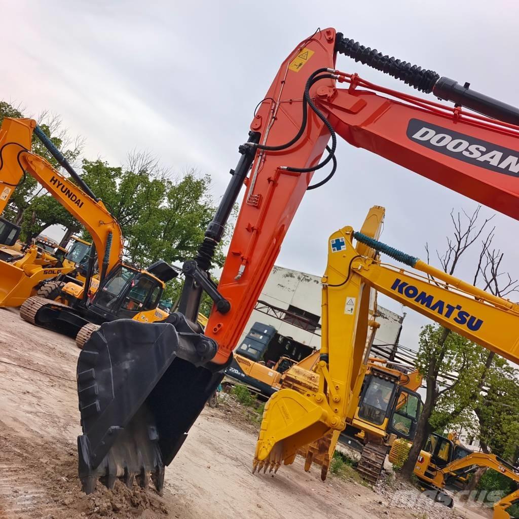 Doosan DX 300LC-9C Escavatori cingolati