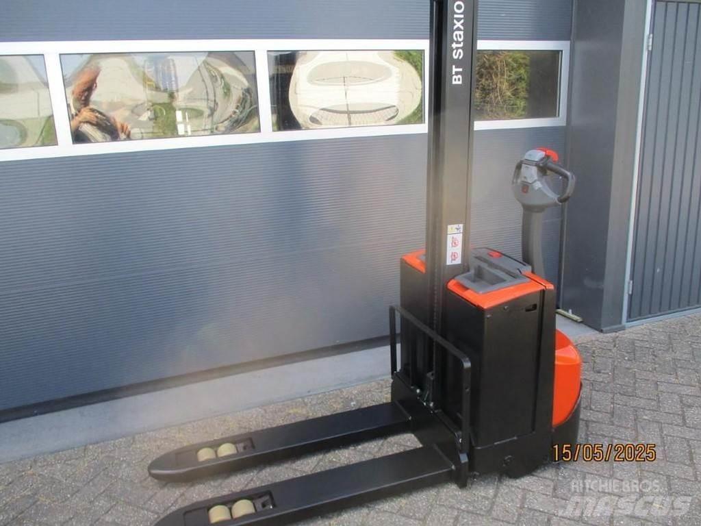 BT SWE 080L Transpallet uomo a terra