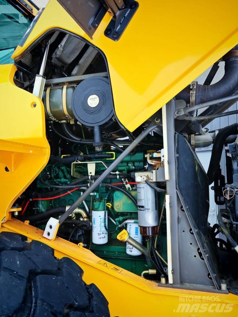 Volvo L 60 G Pale gommate