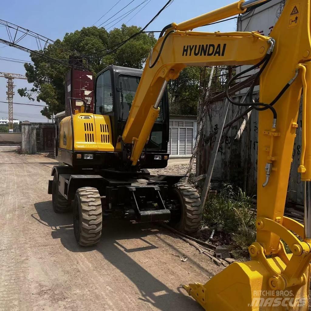 Hyundai R60W-7 Escavatori gommati