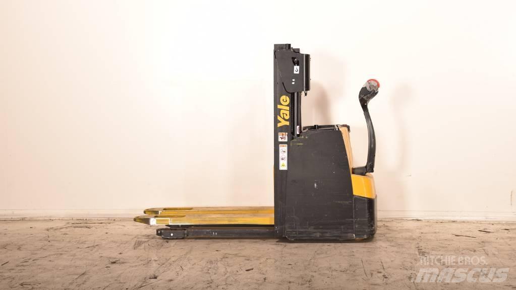 Yale MS 14 AC Transpallet uomo a terra