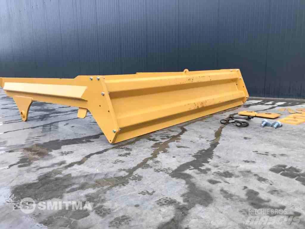 Volvo A35D Portelloni posteriori