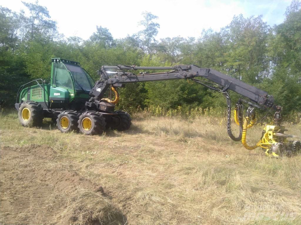 John Deere 1070 D Abbattitrici, Disboscatrici