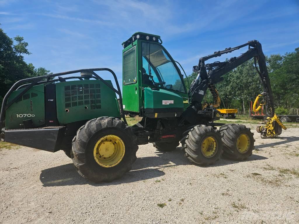 John Deere 1070 D Abbattitrici, Disboscatrici