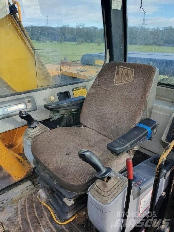 JCB JS 130 Escavatori cingolati