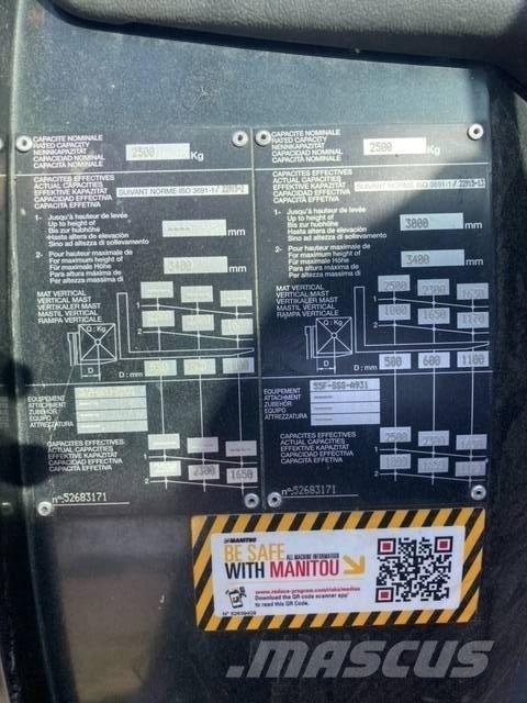 Manitou MC 25 Elevatore per esterni