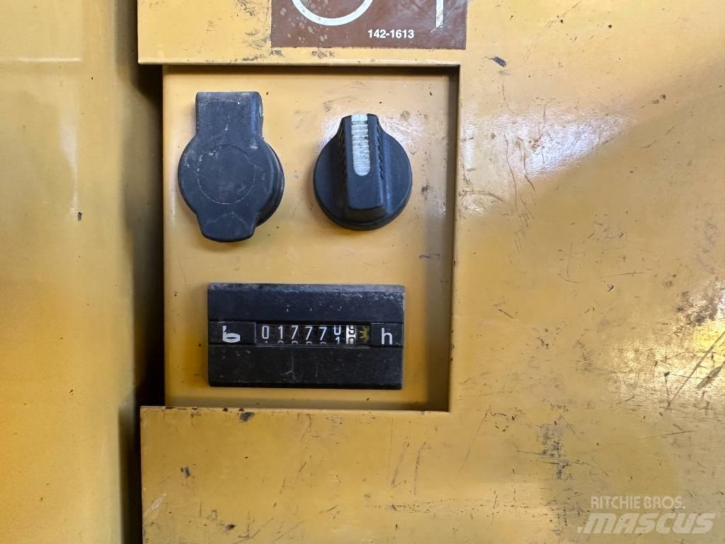 CAT M 320 VAH Escavatori gommati