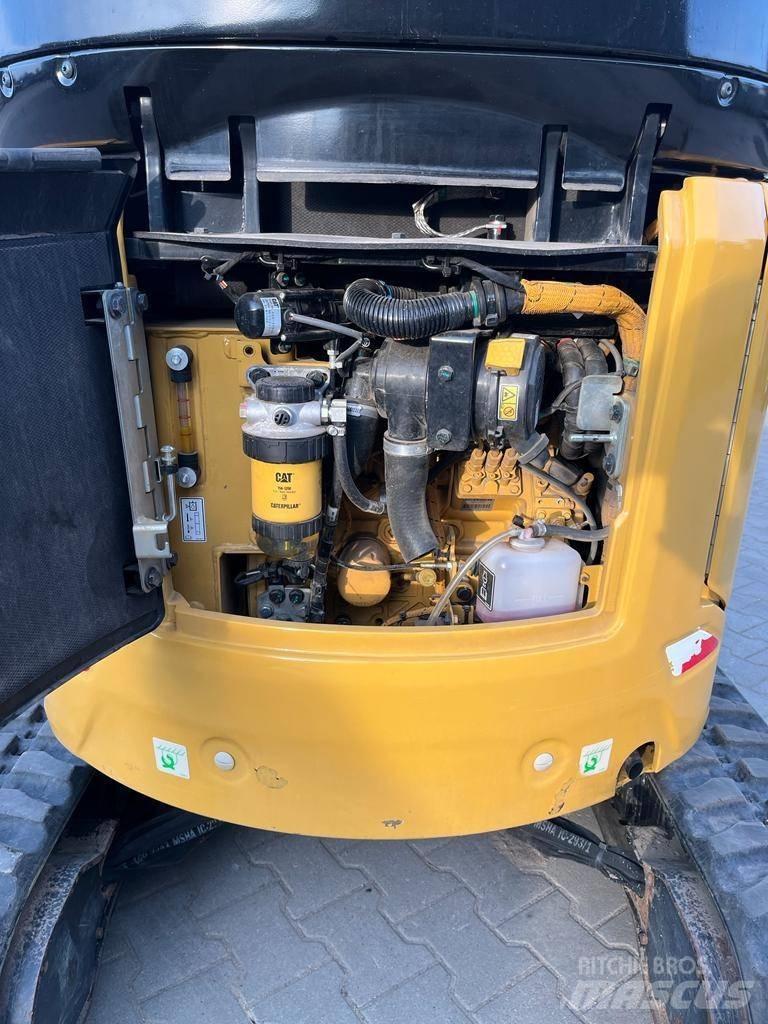 CAT 302 Miniescavatori