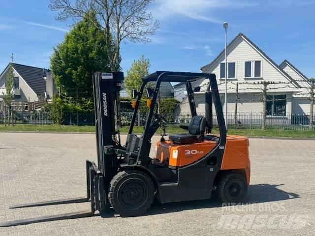 Doosan D30 Plus Carrelli elevatori diesel