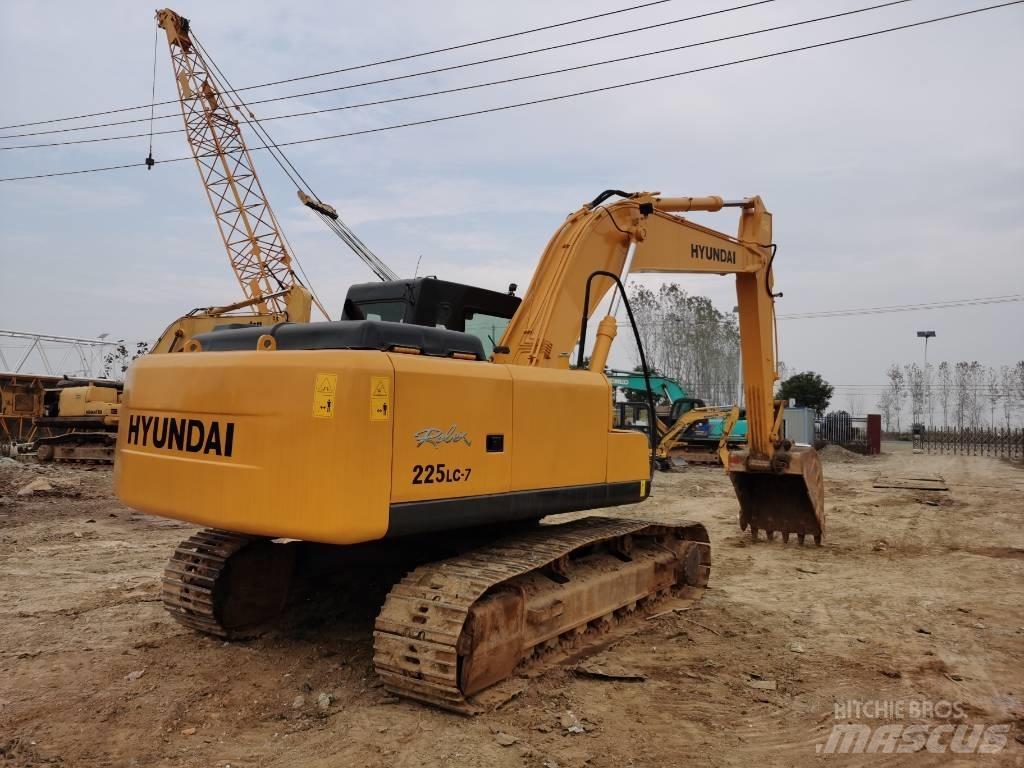 Hyundai R225LC-7 Escavatori cingolati