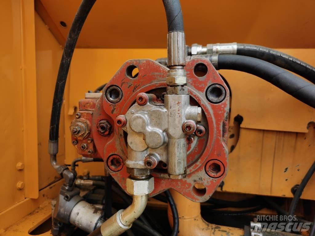Hyundai R225LC-7 Escavatori cingolati