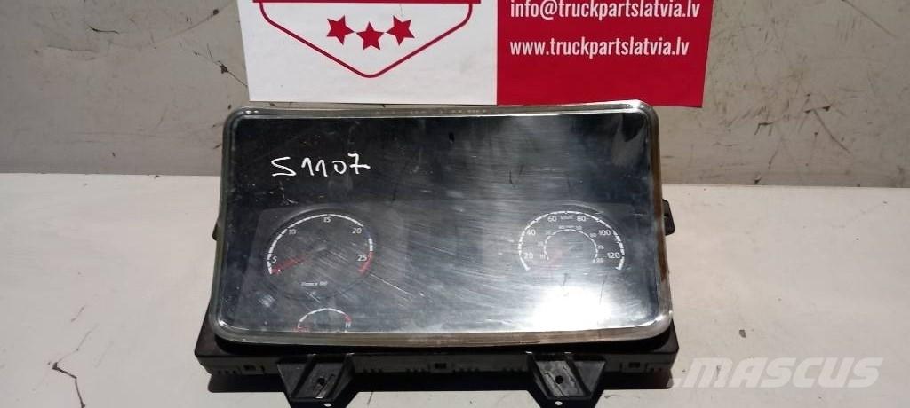 Scania R 440.  1946411 Componenti elettroniche