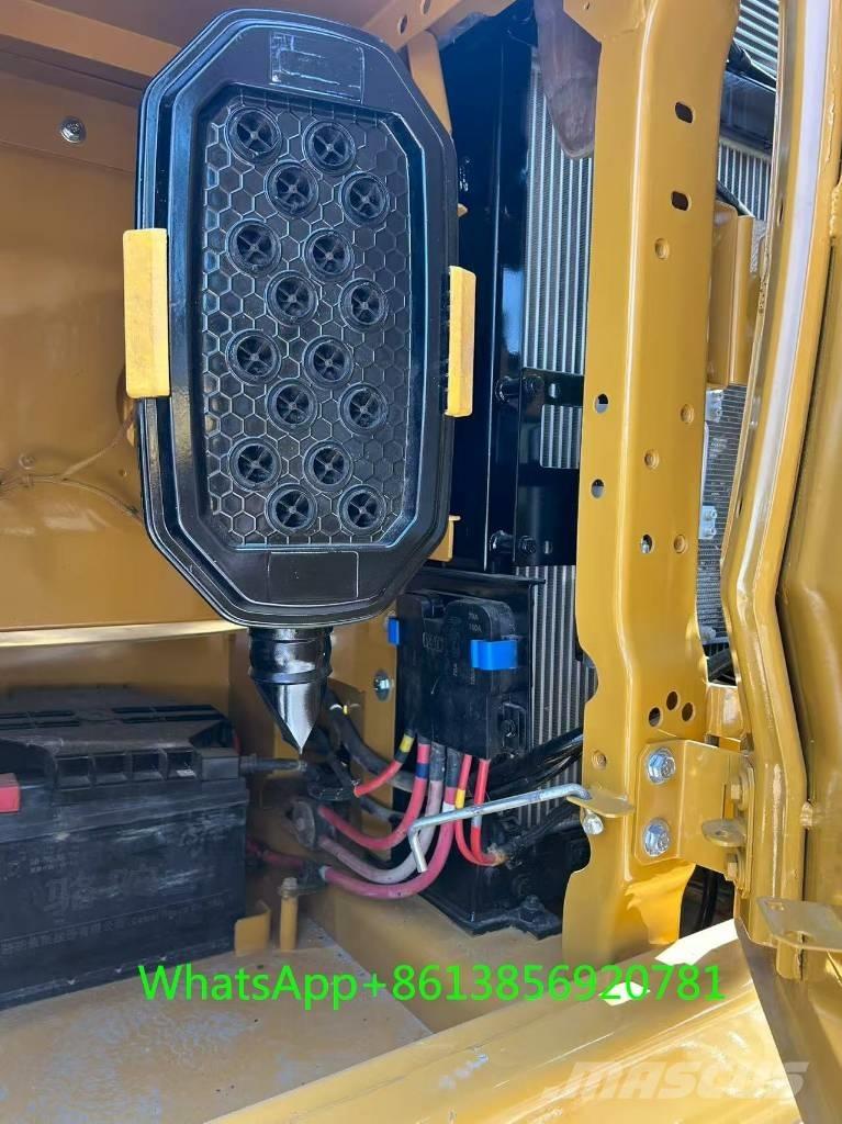 CAT 320 Escavatori cingolati