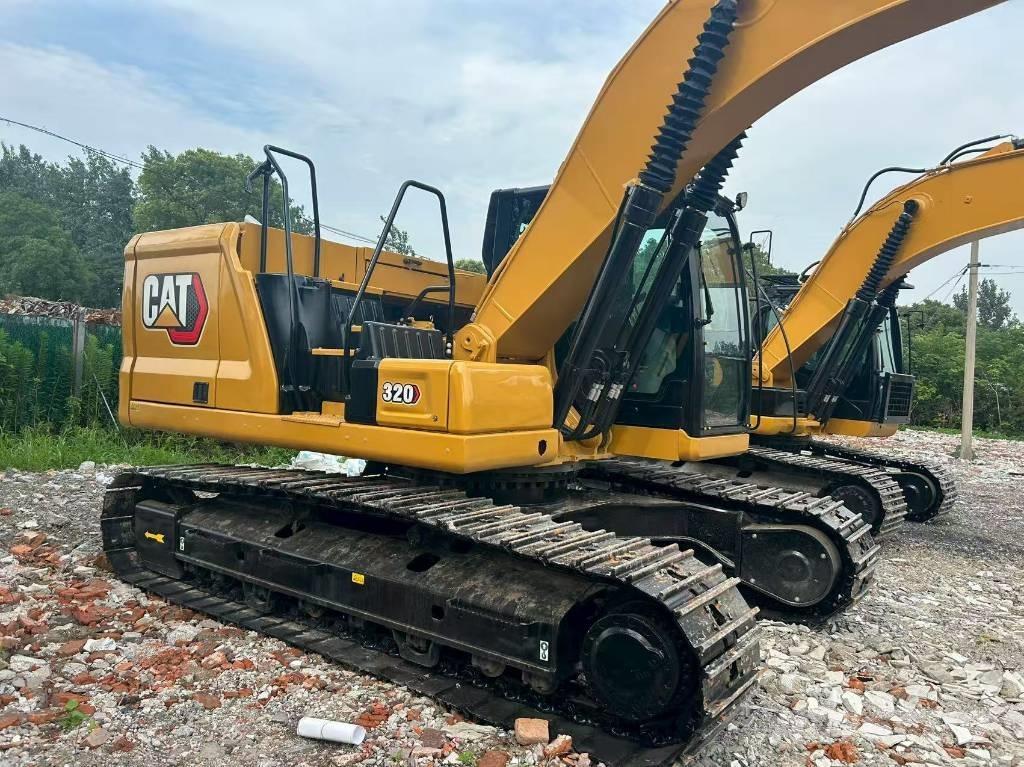 CAT 320 Escavatori cingolati