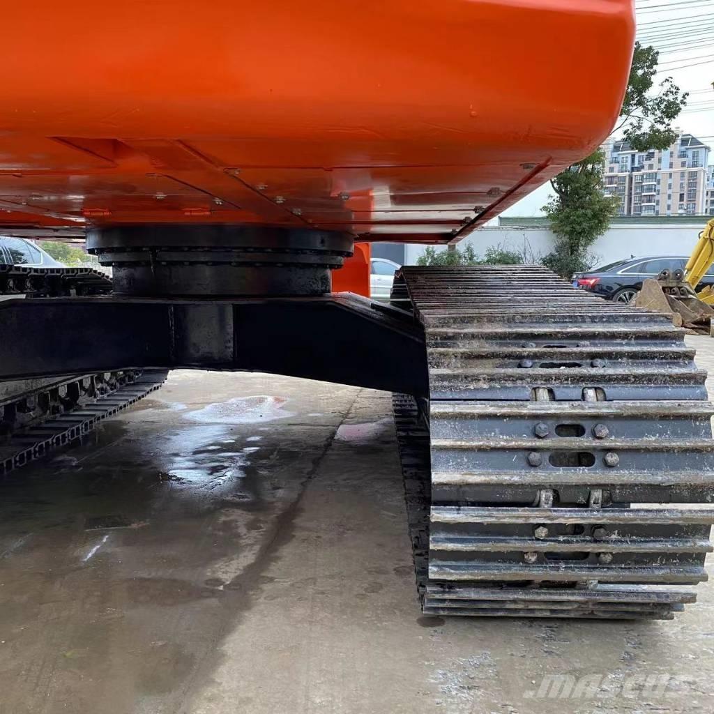 Doosan DX 225 LC Escavatori cingolati