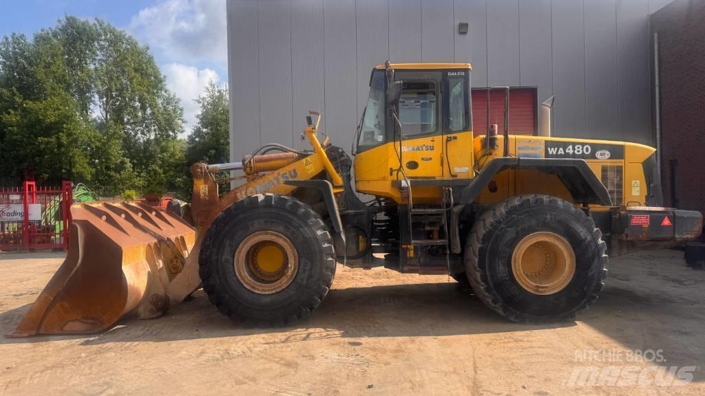 Komatsu WA 480-5H Pale gommate
