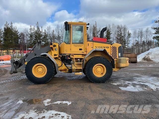 Volvo L90E Pale gommate