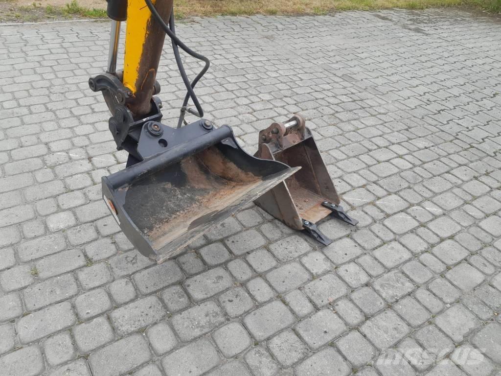 JCB 8018 Miniescavatori