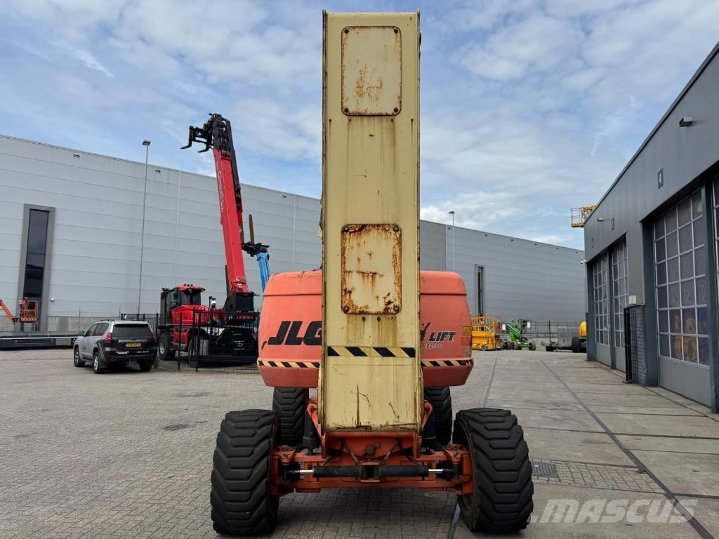 JLG 800 AJ Piattaforme a braccio articolato