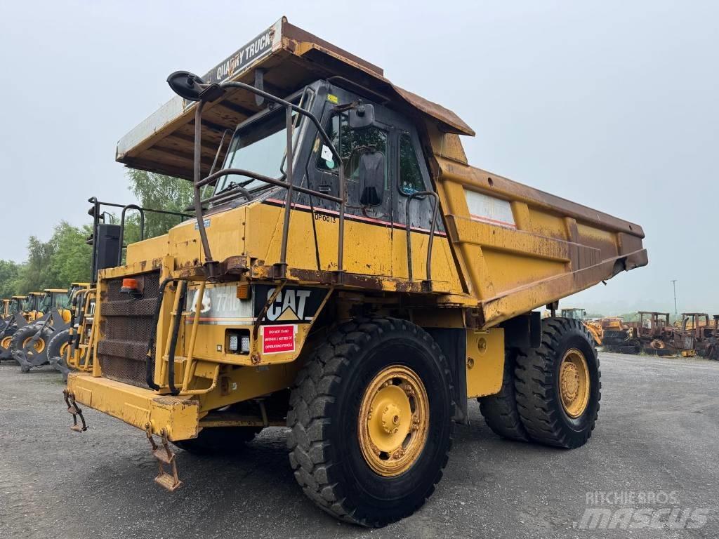 CAT 771 D Dumper a telaio rigido