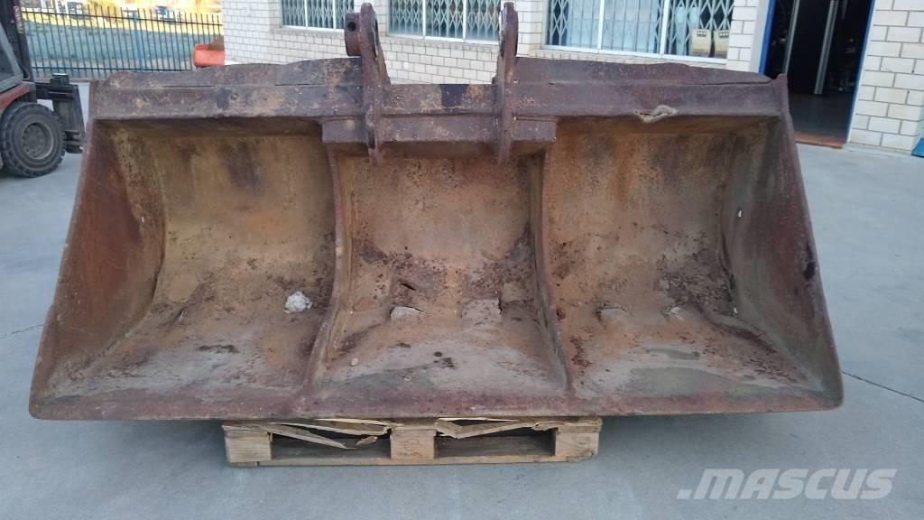 Hyundai HX 300 L Benne