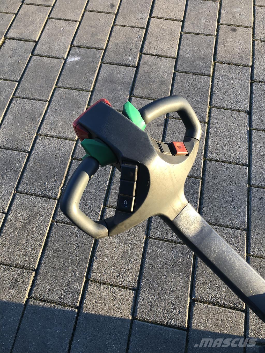 Jungheinrich WP16 Carelli stoccatori  automatici-usati