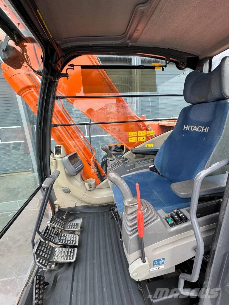 Hitachi ZX 250 LC-3 Escavatori cingolati