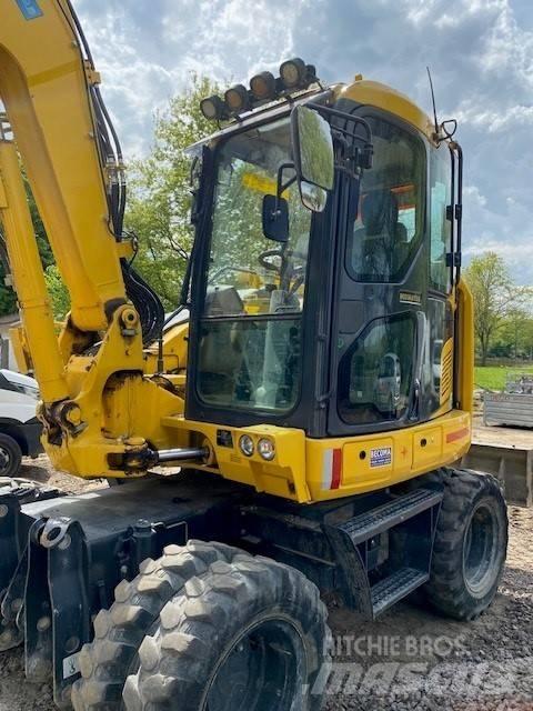 Komatsu PW98MR-11 Escavatori gommati