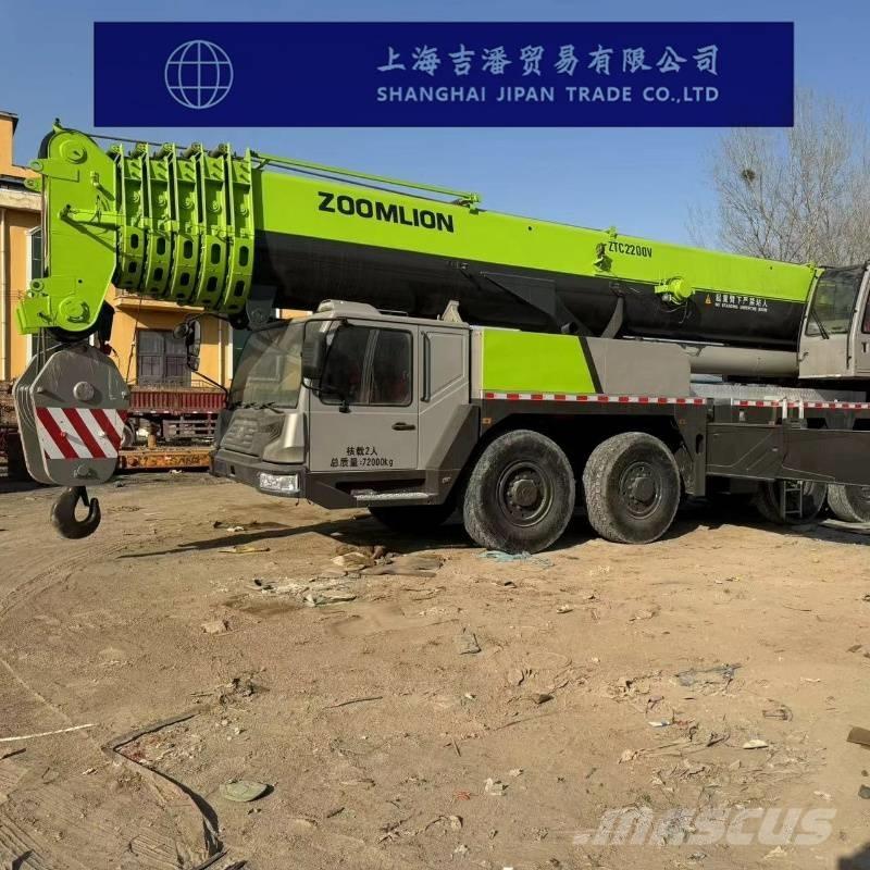 Zoomlion ZTC 2200 V Gru per tutti i terreni