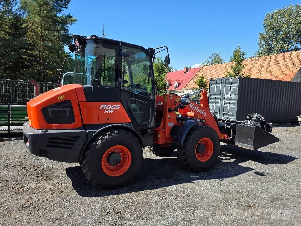 Kubota R 065 Pale gommate