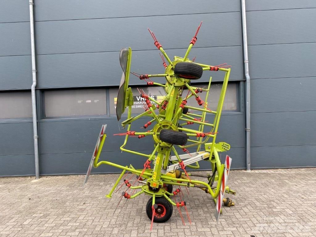 CLAAS Volto 870 Ranghinatori