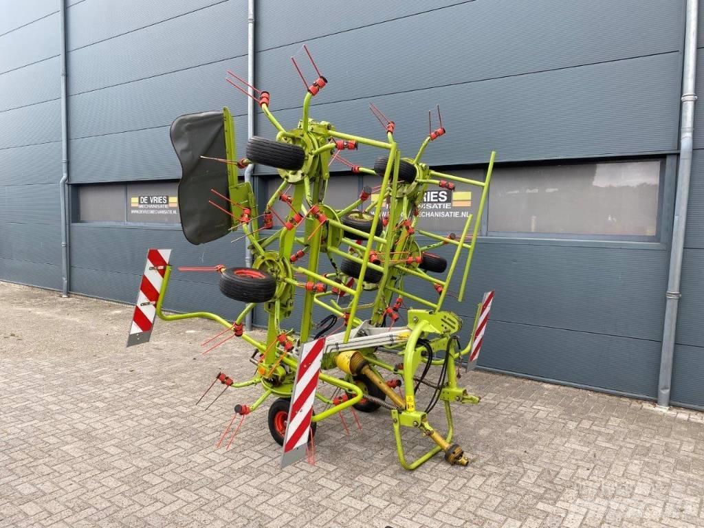 CLAAS Volto 870 Ranghinatori