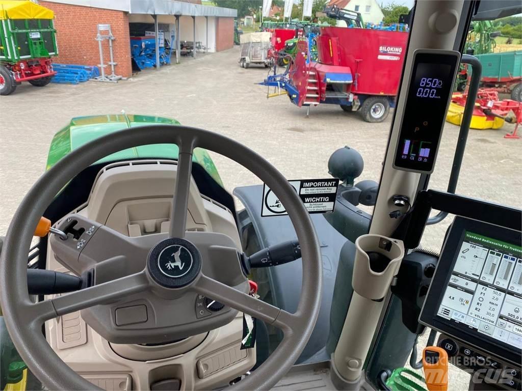 John Deere 6R 215 Trattori
