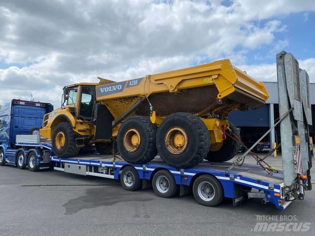 Volvo A 25 F Dumpers articolati