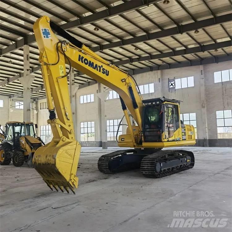 Komatsu PC200-8 Escavatori cingolati